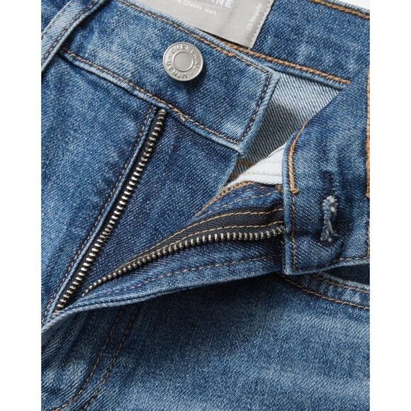 ✨The Curvy Cheeky® Straight Jeans✨ - Picture 3 of 7